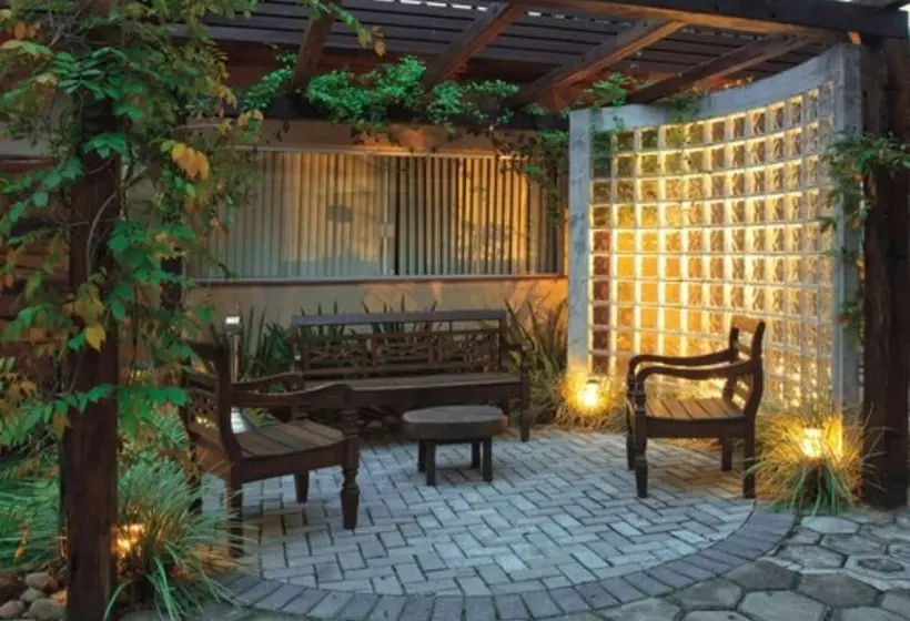 בית מלון כפרי Lira