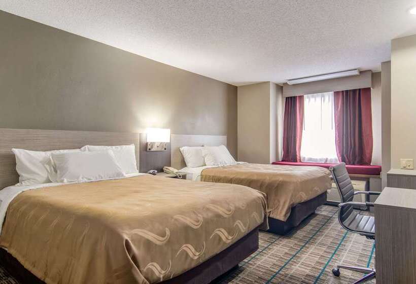酒店 Quality Inn & Suites Grove Cityoutlet Mall