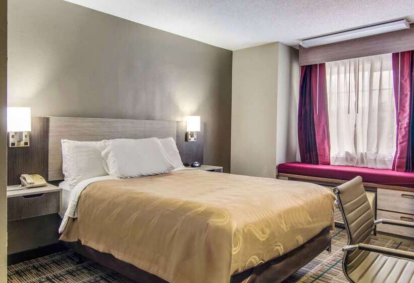 酒店 Quality Inn & Suites Grove Cityoutlet Mall