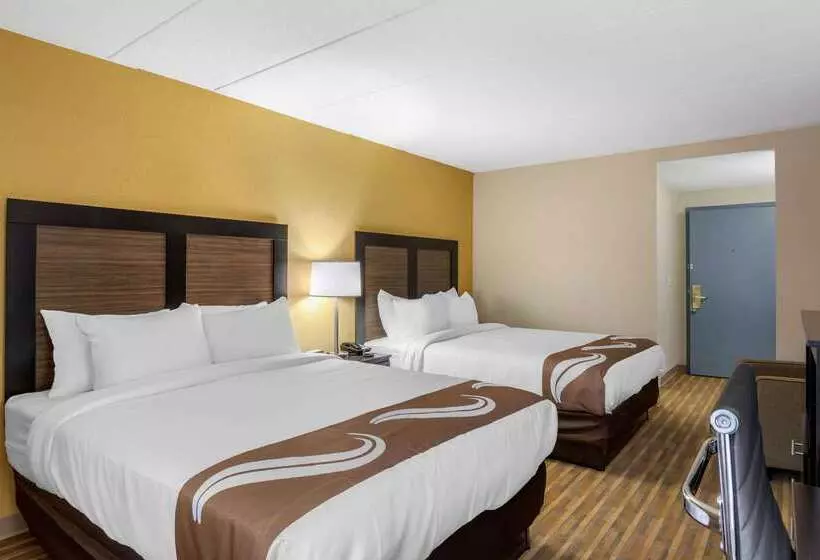 ホテル Quality Inn & Suites