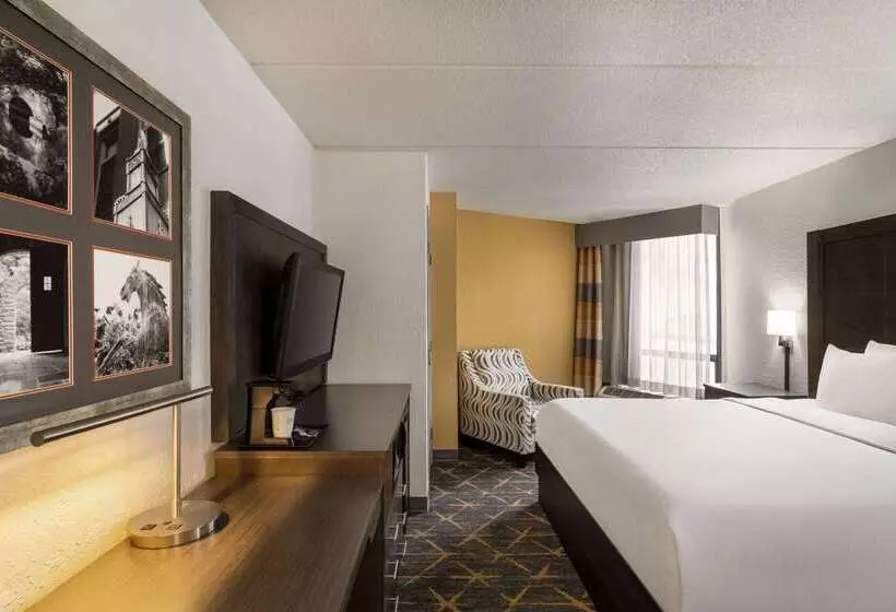 هتل Americinn By Wyndham Rochester Near Mayo Clinic