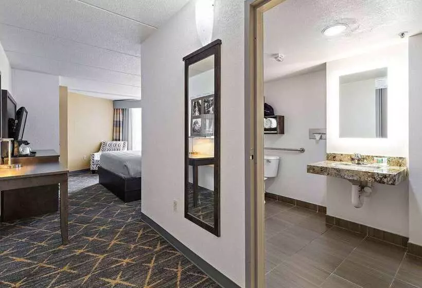 هتل Americinn By Wyndham Rochester Near Mayo Clinic