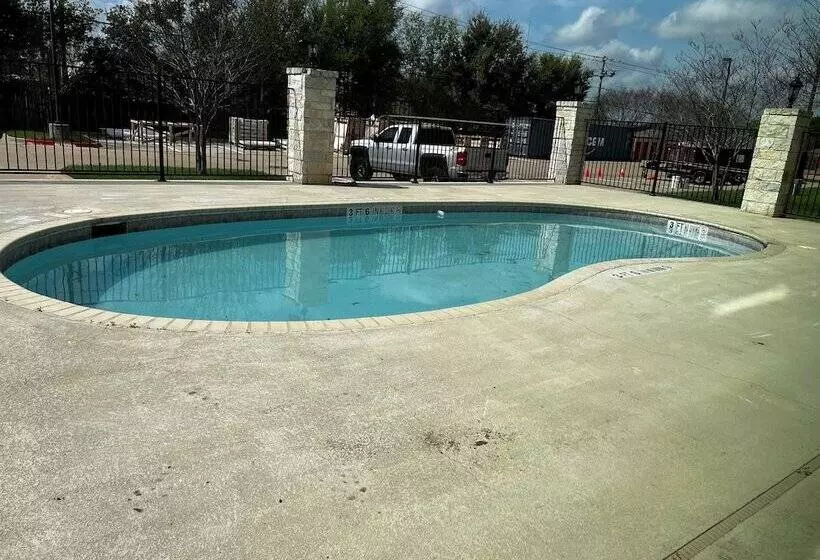 فندق Wingate By Wyndham College Station Tx