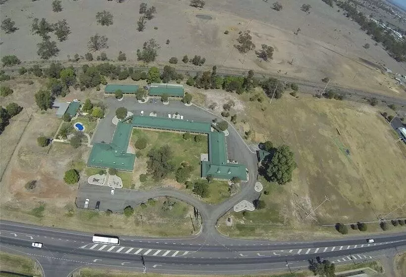 Overlander Homestead Motel