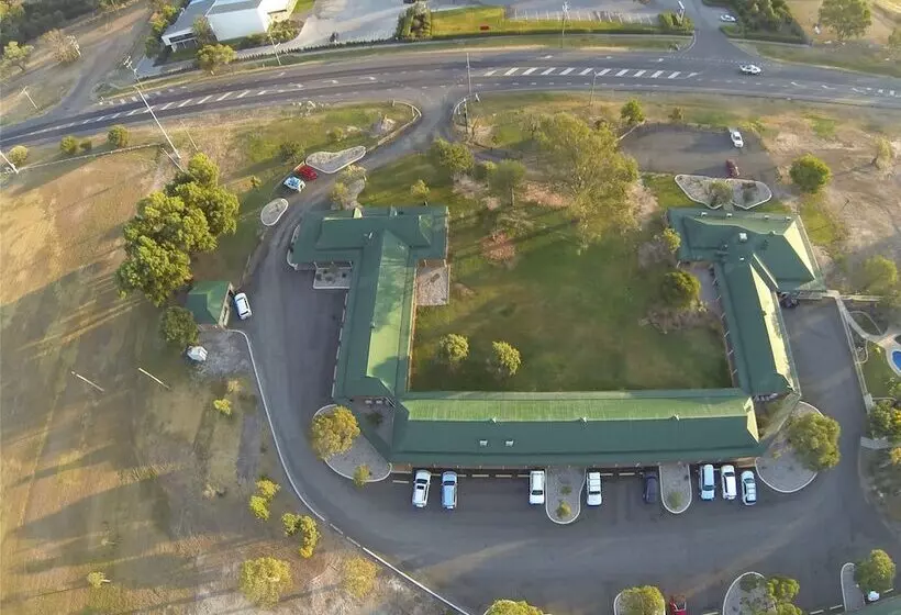 Overlander Homestead Motel