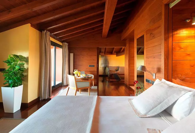 リゾートホテル Montanyà