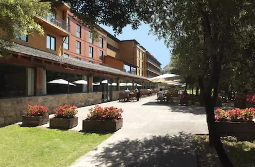 リゾートホテル Montanyà