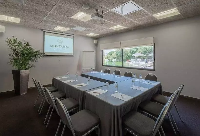 リゾートホテル Montanyà