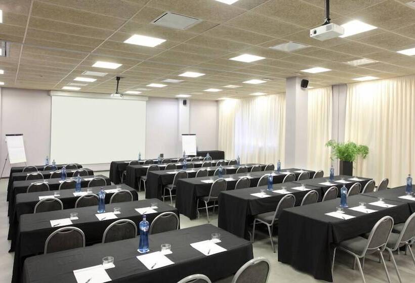 渡假胜地 Montanyà