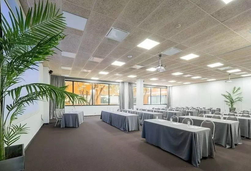 リゾートホテル Montanyà