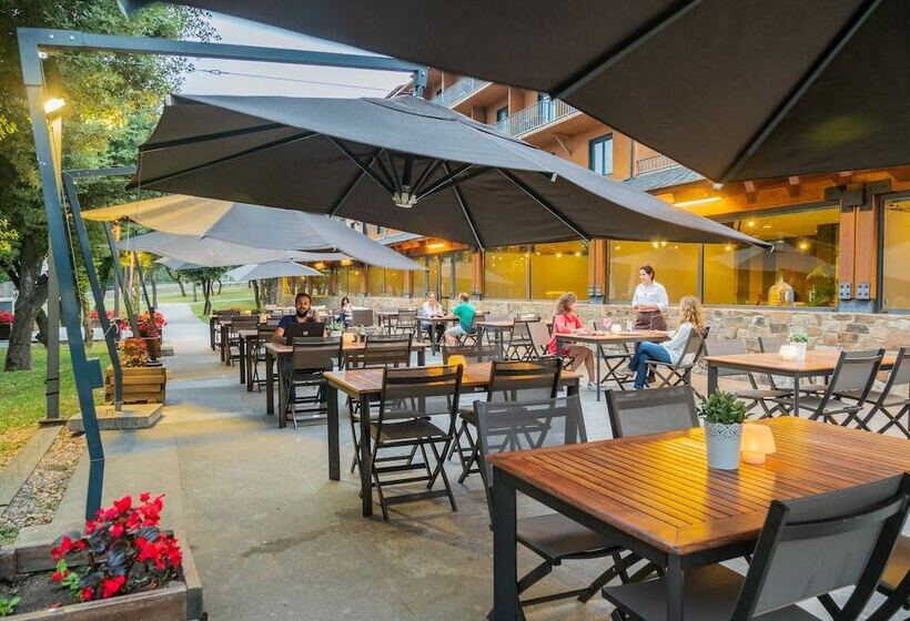 渡假胜地 Montanyà