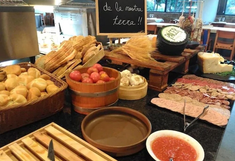 渡假胜地 Montanyà