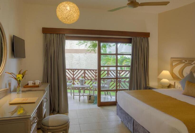 Neptune Village Beach Resort & Spa All Inclusive