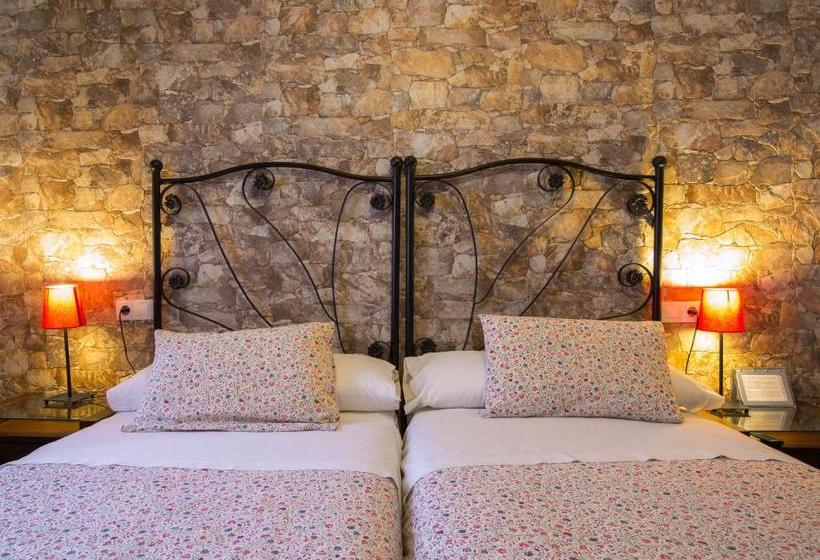 تختخواب و صبحانه Almudawar