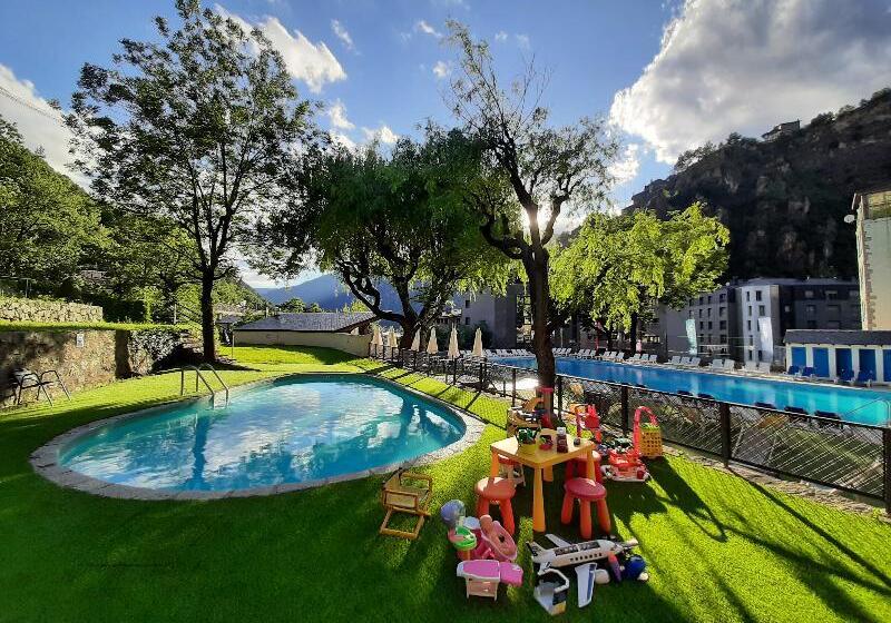 Hotel & Apartahotel Serhs Cosmos