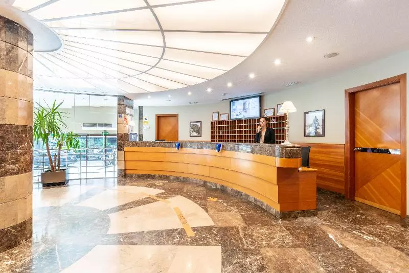 Hotel & Apartahotel Serhs Cosmos