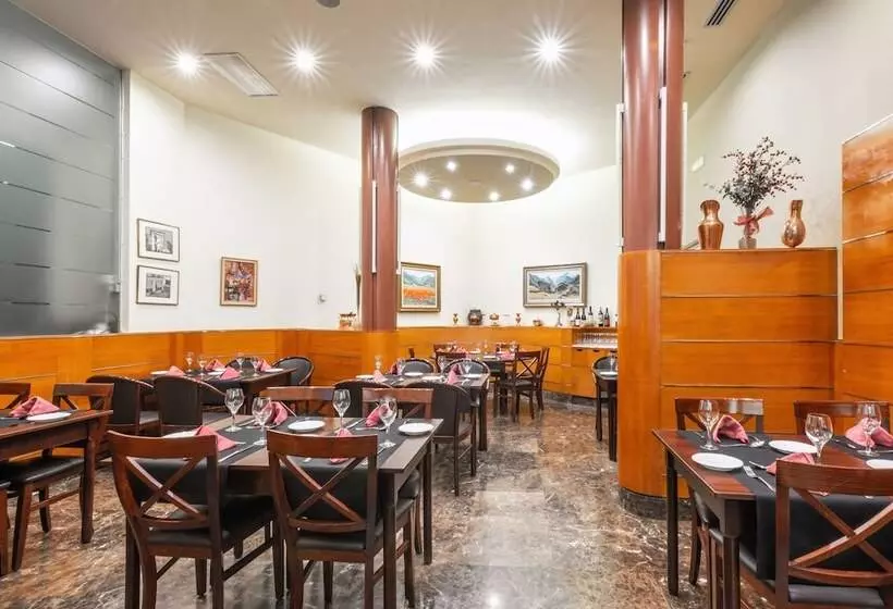 Hotel & Apartahotel Serhs Cosmos