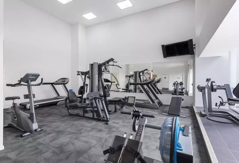 酒店 Auckland Harbour Suites