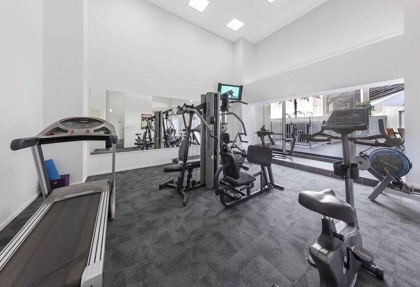 בית מלון כפרי Auckland Harbour Suites