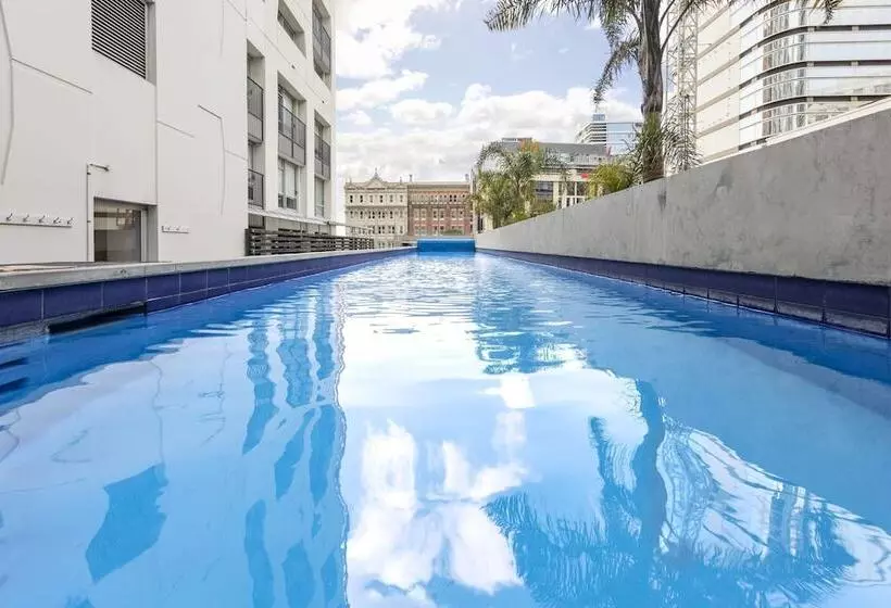 酒店 Auckland Harbour Suites