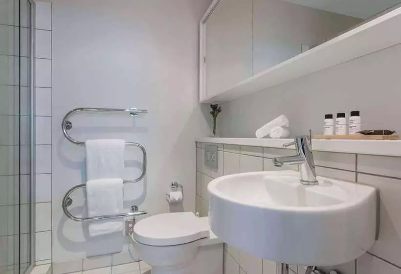 酒店 Auckland Harbour Suites