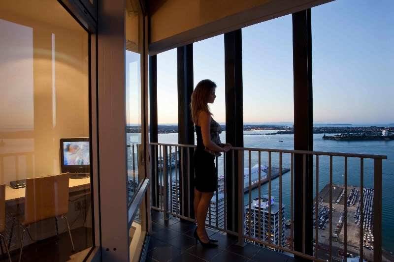 בית מלון כפרי Auckland Harbour Suites