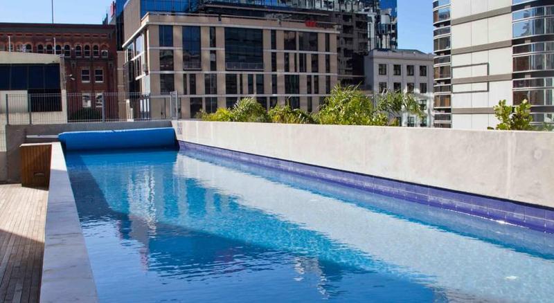 בית מלון כפרי Auckland Harbour Suites