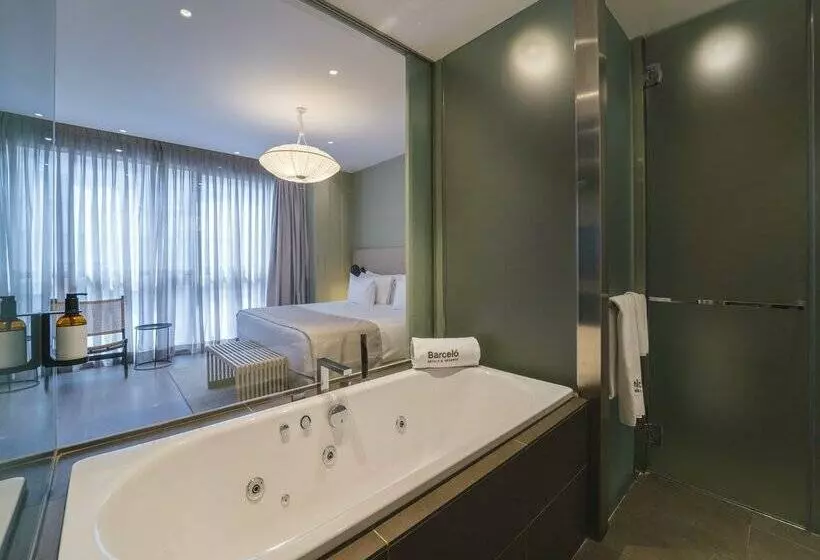 هتل Barcelo Oviedo Cervantes