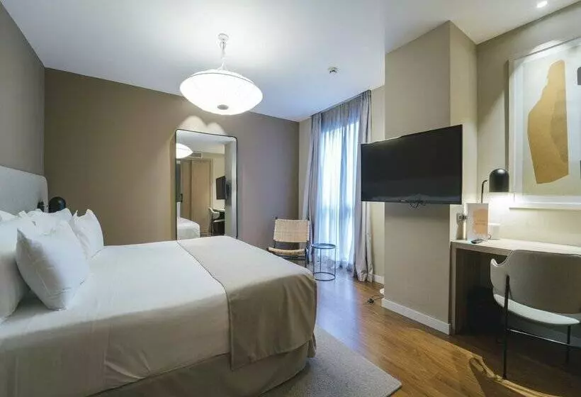 هتل Barcelo Oviedo Cervantes