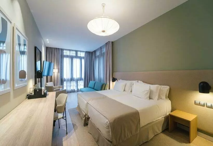 هتل Barcelo Oviedo Cervantes