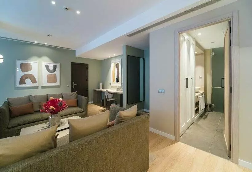 هتل Barcelo Oviedo Cervantes