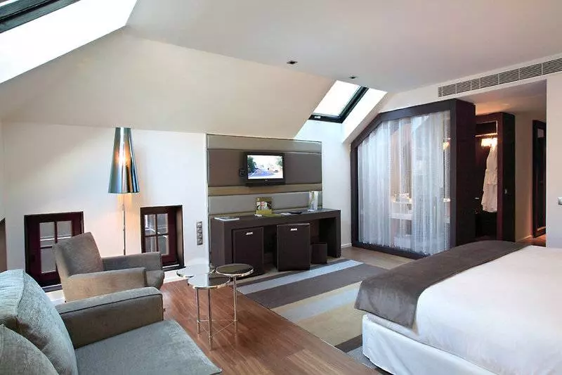 هتل Barcelo Oviedo Cervantes