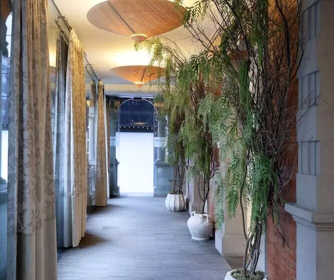 هتل Barcelo Oviedo Cervantes