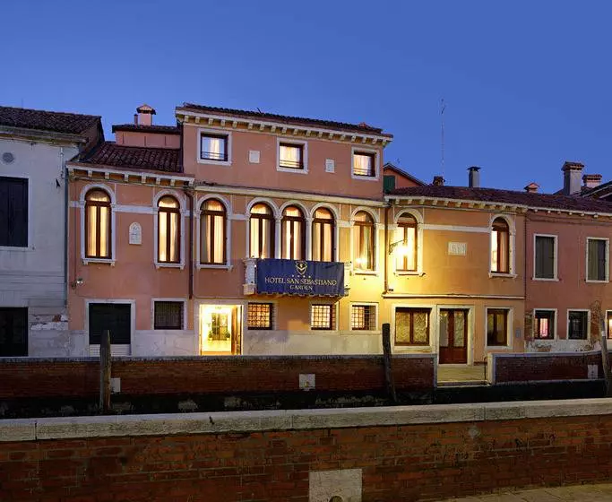 Excess Venice Boutique Hotel & Private Spa Adults Only