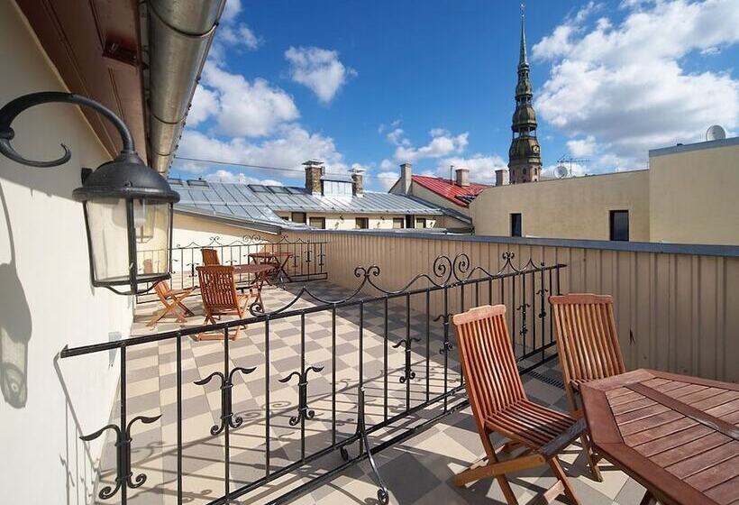 هتل Garden Palace