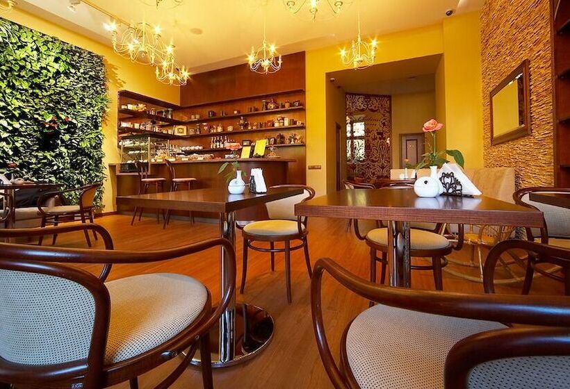 هتل Garden Palace