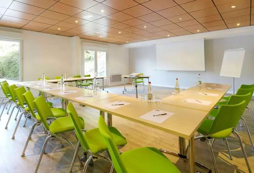 בית מלון כפרי Kyriad Tours   Joué Lès Tours