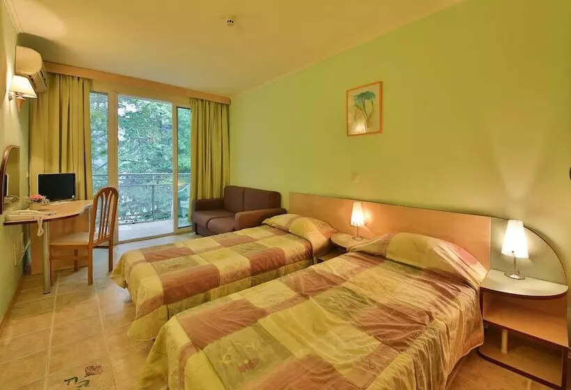 ホテル Magnolia   All Inclusive