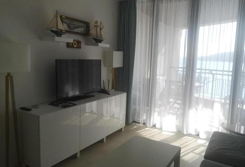 هتل Marina City Apart