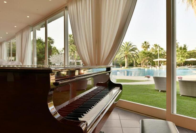 בית מלון כפרי Minerva Resort