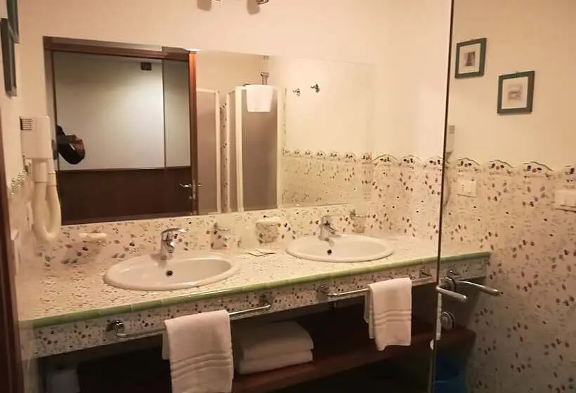 בית מלון כפרי Nike