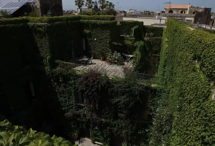 هتل Palazzo Rollo