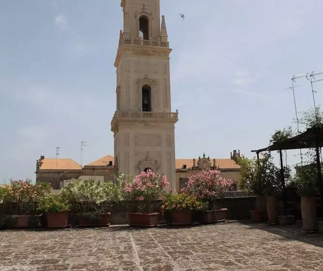 هتل Palazzo Rollo