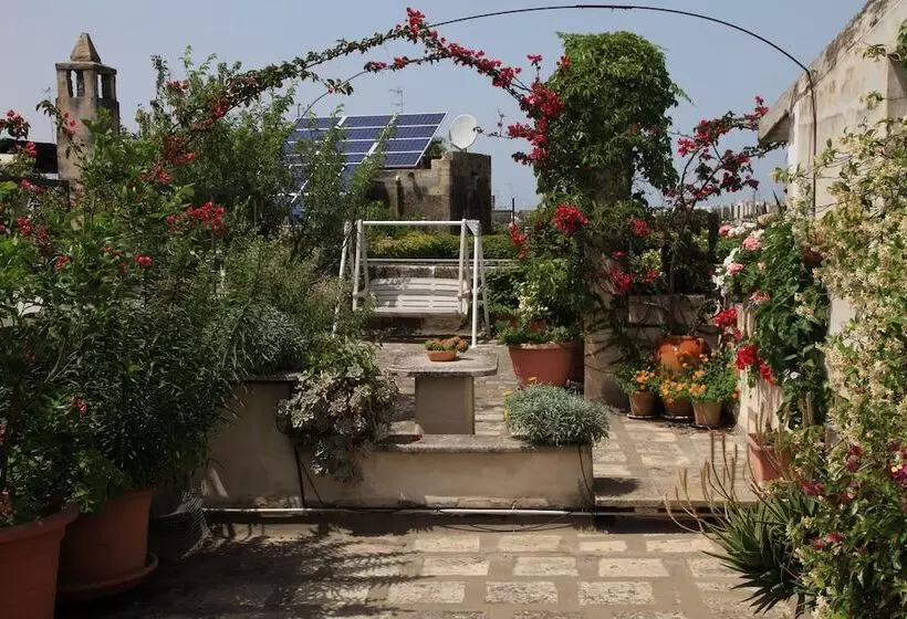 هتل Palazzo Rollo