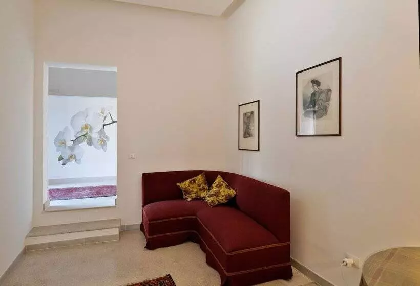 هتل Palazzo Rollo