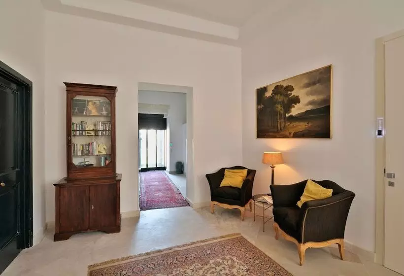 هتل Palazzo Rollo