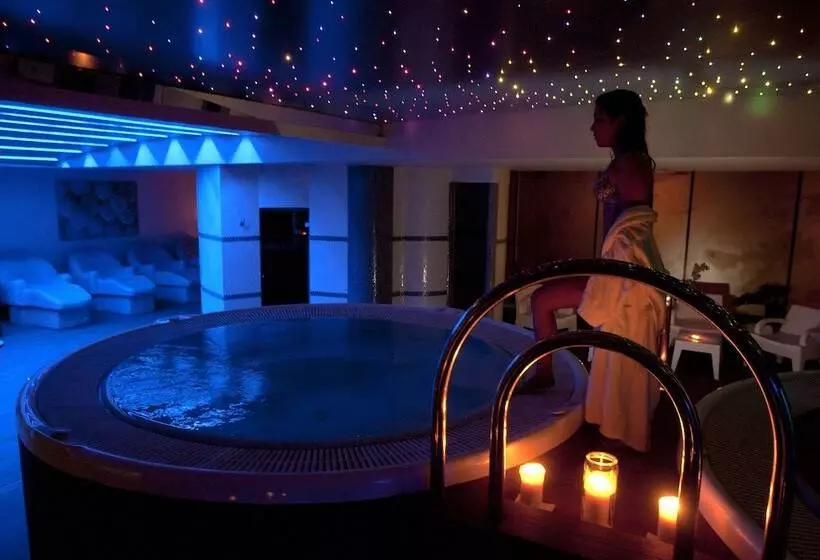 Отель & Spa Real Ciudad De Zaragoza