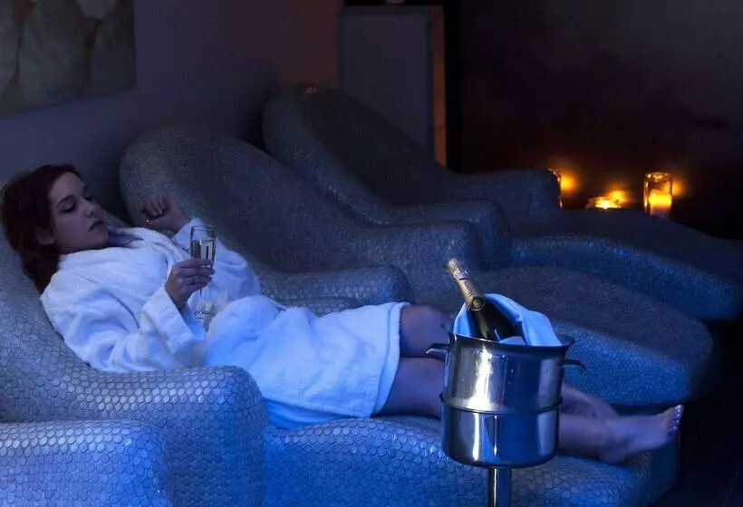 Отель & Spa Real Ciudad De Zaragoza