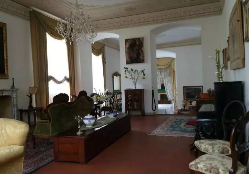 בית מלון כפרי Villa Montecatini