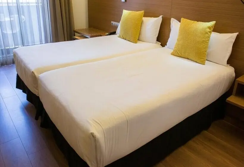 هتل Vincci Zaragoza Zentro
